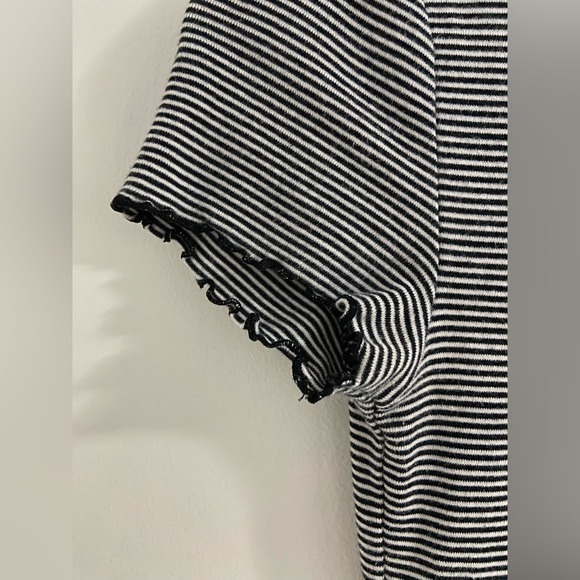 Letuce Edge Stripped Tee | GARAGE - Picture 3 of 4